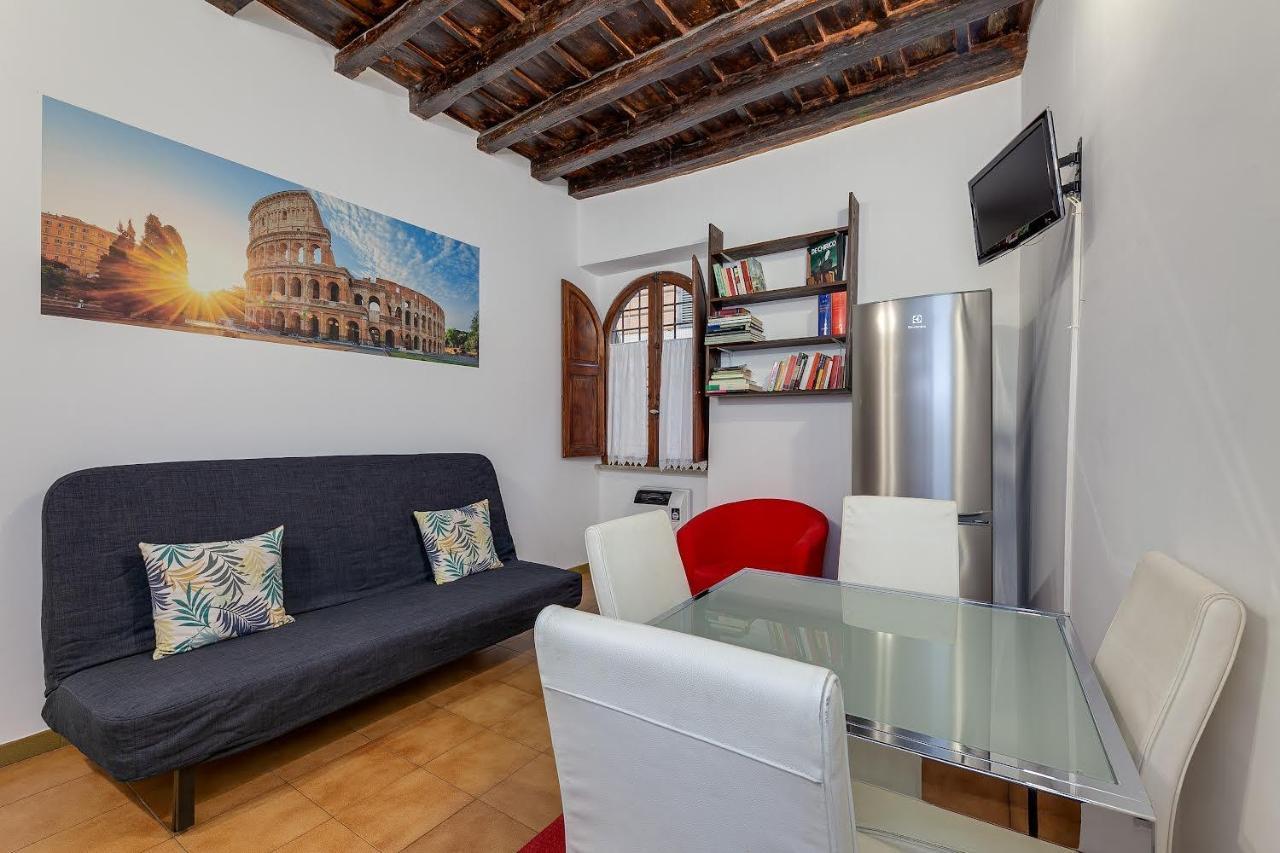 רומא Colosseum Country Chic Apartment מראה חיצוני תמונה